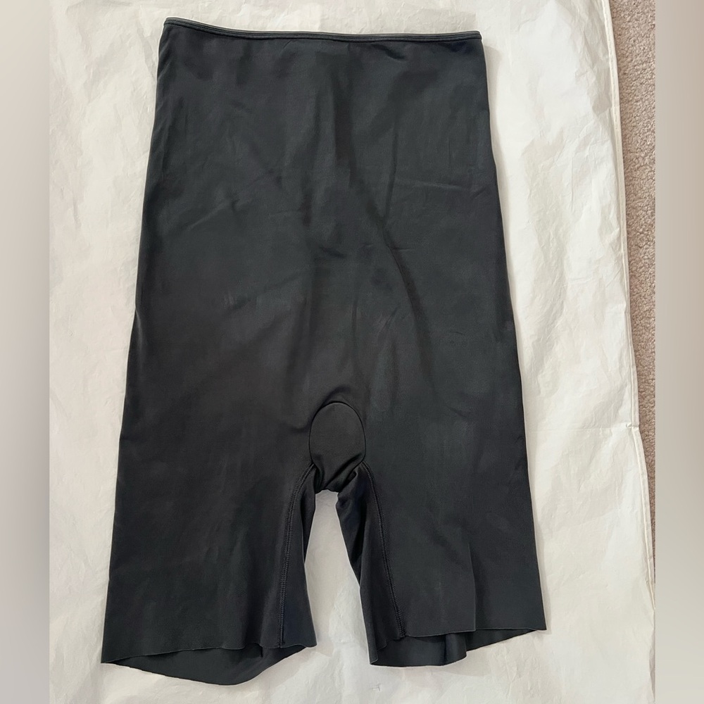 Spanx Slimplicity Shaper Shorts Womens Extra Large High Waist Mid-Thigh Gray